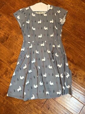 Gray Llama Print Casual Skater Dress
